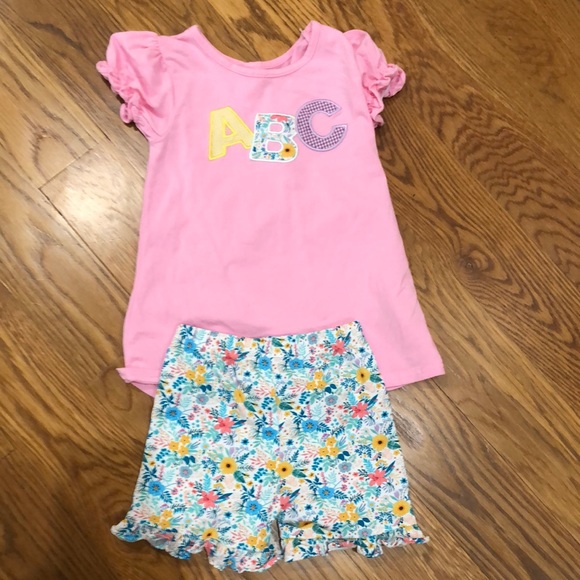 Stitchy Fish Other - Never been worn back to school outfit